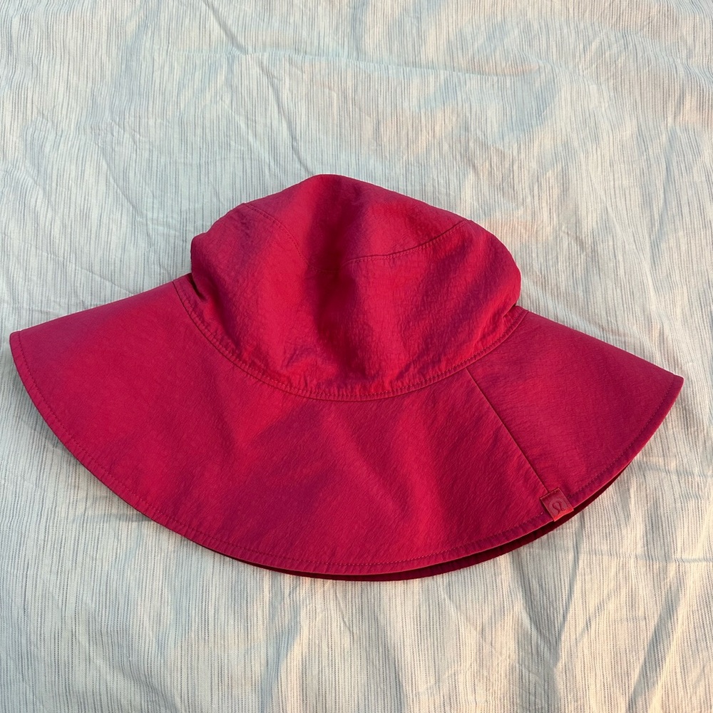 Lululemon Womens Wide Brim Logo Bucket Hat